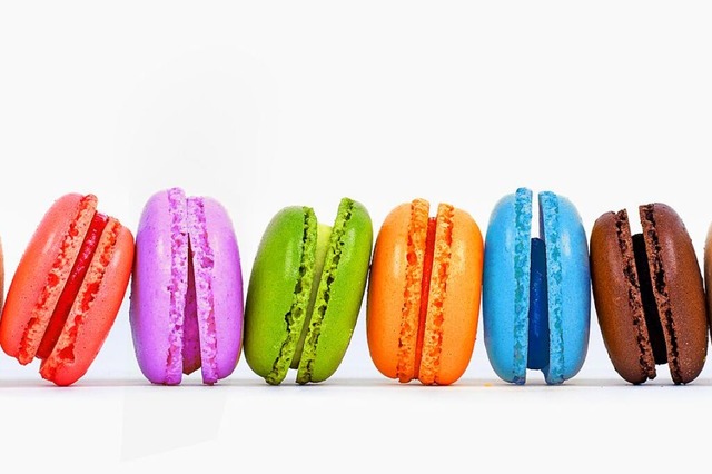 Die perfekten Macarons sollten auen knusprig und innen weich sein.  | Foto: adob