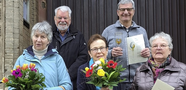 50 Jahre dabei:  Wolfgang Dbele, Jose... Dbele scheiden aus dem Vorstand aus.  | Foto: Kirchenchor