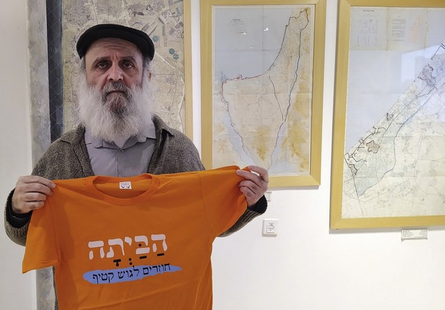 Oded will nicht in den Gazastreifen zi...mt davon, dass es andere Israelis tun.  | Foto: Maria Sterkl