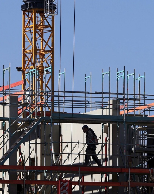 Steuerliche Anreize fr den Wohnungsbau sollen Wachstum schaffen.  | Foto: Karl-Josef Hildenbrand (dpa)