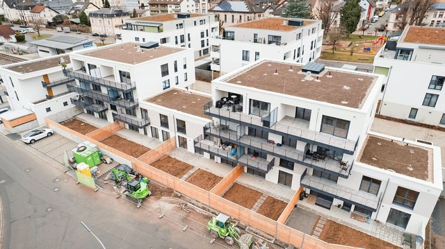 Neben den drei Gebuden an der Bahnhof... mit weiteren 22 Wohnungen entstanden.  | Foto: Rmmele Bauingenieur GmbH