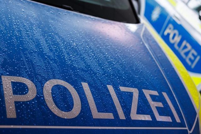 Unbekannter soll sich in Freiburg vor einer Frau entblt haben