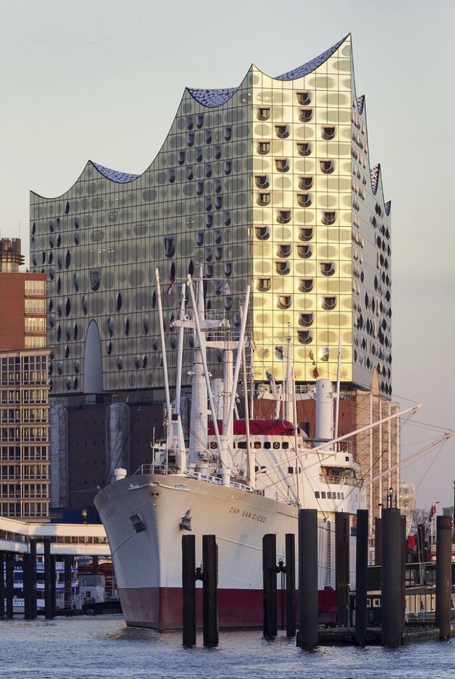 Wahrzeichen: die Elbphilharmonie  | Foto: Deutsche Zentrale fr Tourismus e.V., Ralf Brunner