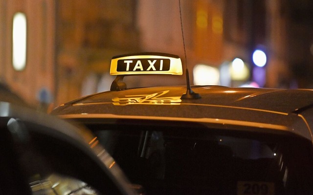 Knftig fahren weniger Nachttaxis von Freiburg aus in Umlandgemeinden.  | Foto: Rita Eggstein