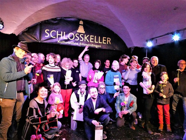 Gruppenbild mit Teilnehmern,  Jury und...verleihung am Sonntag im Schlosskeller  | Foto: Sylvia-Karina Jahn