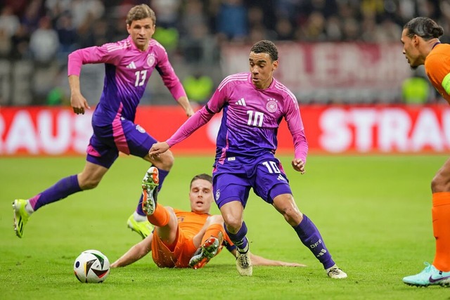 Das deutsche Team mit Thomas Mller (h... (Nummer 10) wirkte wieder ausgewogen.  | Foto: Christian Charisius (dpa)