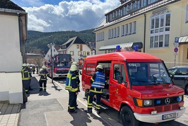 Schmorbrand lst in Titisee-Neustadt Feuerwehreinsatz aus