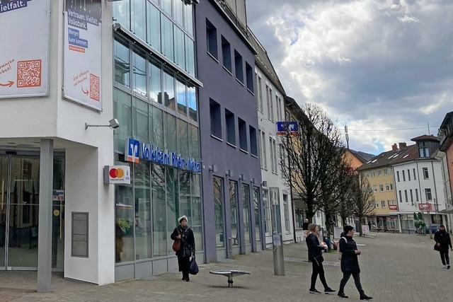 Die Volksbank Rhein-Wehra in Bad Sckingen wird bald einen neuen Namen tragen.  | Foto: Annemarie Rsch