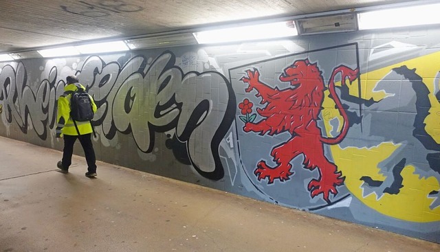 Auf 20 Metern Flche setzt die Graffit...einfelden einen knstlerischen Akzent.  | Foto: Roswitha Frey