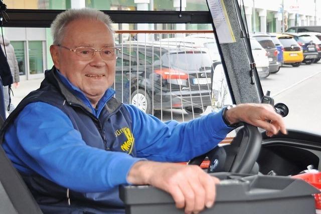 Brgerbusfahrer Hans-Dieter Georgi in Bad Krozingen feiert seine 600. Fahrschicht
