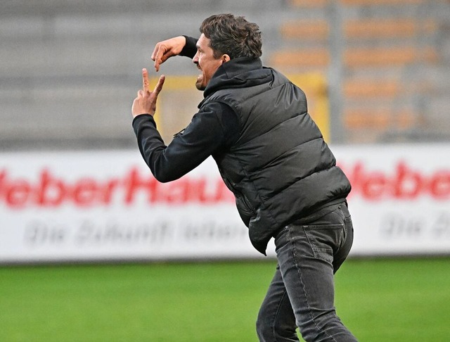 SC-Coach Thomas Stamm coachte gewohnt leidenschaftlich.  | Foto: Achim Keller