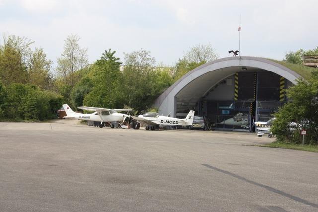 Wird der Flugplatz im Gewerbepark Breisgau frs Militr wieder interessant?