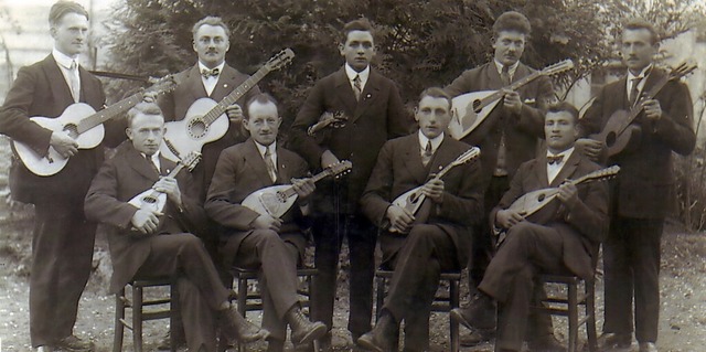 Die Grndungsmitglieder des Mandolinen...de Kiechlinsbergen&#8220; im Jahr 1924  | Foto: Roland Vitt
