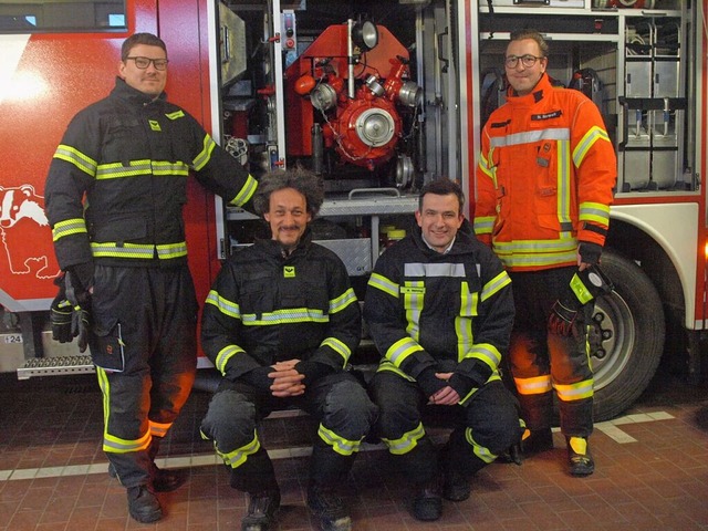 Martin Jankowski (von links), Fabian S...en Feuerwehren in Dachsberg und Ibach.  | Foto: Karin Stckl-Steinebrunner