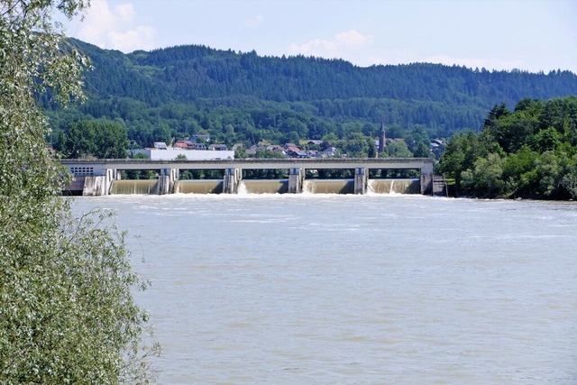 Der ADFC schlgt vor, beim Rheinkraftwerk eine Brcke zu bauen.  | Foto: Hildegard Siebold