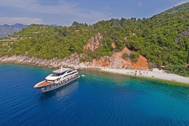 Erleben Sie Kroatien zur besten Reisezeit an Bord und an Land.  | Foto: I.D. Riva Tours GmbH