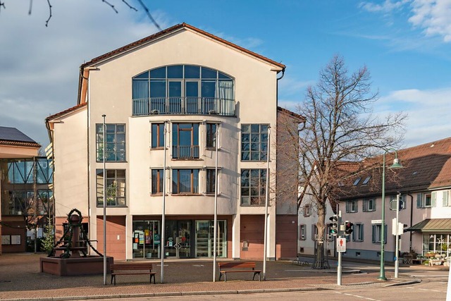 Die Arbeitsatmosphre im Gundelfinger ...mmen an der Verlautbarung Zweifel auf.  | Foto: Hubert Gemmert