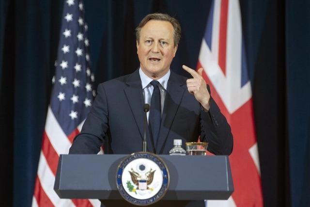 Der frhere britische Regierungschef David Cameron  hat als  Auenminister eine neue Rolle fr sich gefunden