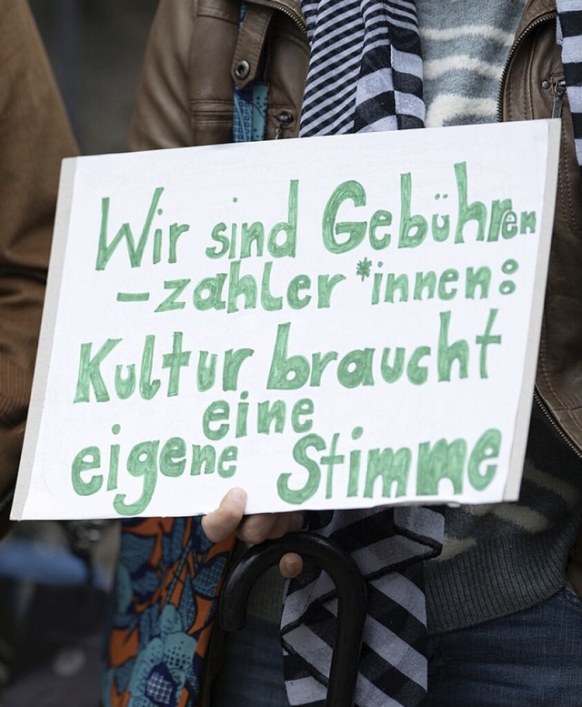 Protest gegen das neue Bayern 2-Programm im Herbst 2023  | Foto: Lukas Barth (dpa)
