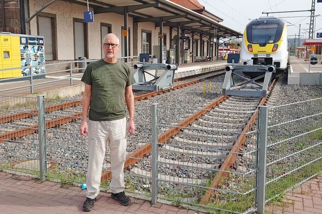 Noch ist am  Bahnhof Breisach Schluss,...t sich fr die Bahnverlngerung stark.  | Foto: Patrick Kerber