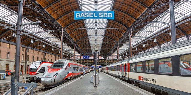 An den Bahnsteigen im Basel SBB stehen zahlreiche Vernderungen an.  | Foto: IMAGO/xMarkus_Mainkax