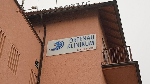 Das Ortenau-Klinikum in Ettenheim vor ...as Zentrum fr Gesundheit angesiedelt.  | Foto: Christian Kramberg
