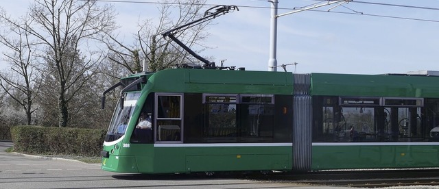 Die Tram 8 fhrt auch durch Weil am Rh...ie Linie nach Allschwil zu verlngern.  | Foto: Victoria Langelott