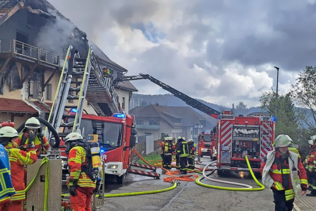 Wohnhausbrand in Rickenbach - 40 Bewohner in Hotel untergebracht
