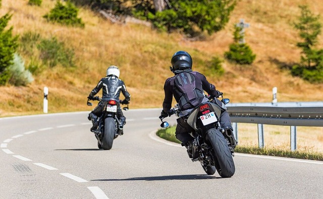 Motorradfahrer fahren talwrts in Rich... Blasien (Aufnahme aus dem Jahr 2023).  | Foto: Andreas Haas (imago)
