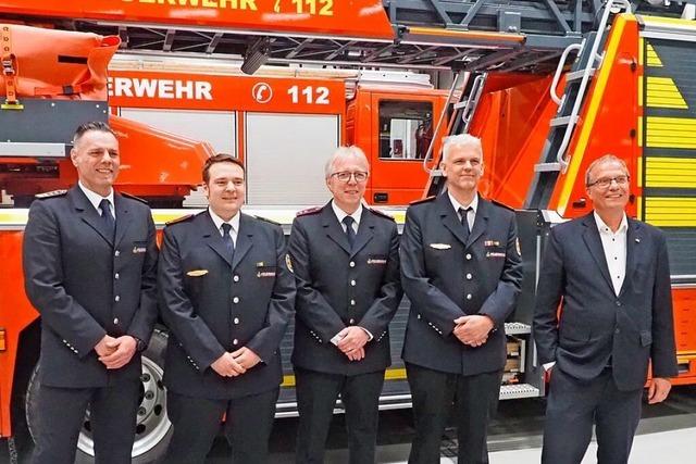 Neue Feuerwehrabteilung in Rheinfelden whlt ihren ersten Kommandanten