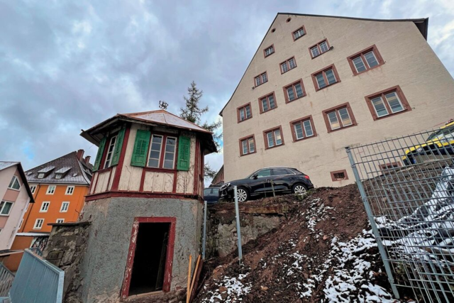Das neue Polizeirevier in Neustadt lsst auf sich warten - aber ein Huschen wird trotzdem saniert
