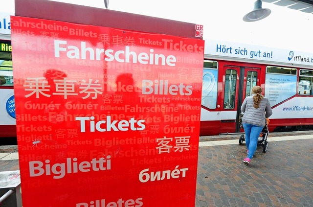 Die Fahrscheine fr Busse und Bahnen i...iet steigen um im Schnitt 7,6 Prozent.  | Foto: Ingo Schneider