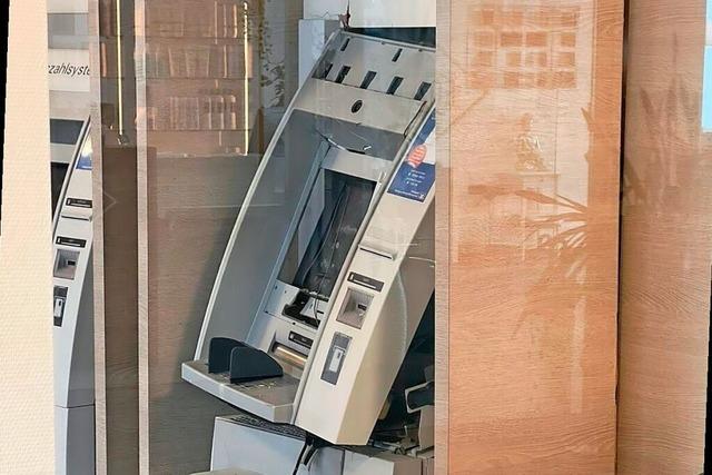 Bankruber sprengen Geldautomat in Heitersheim und richten hohen Schaden an