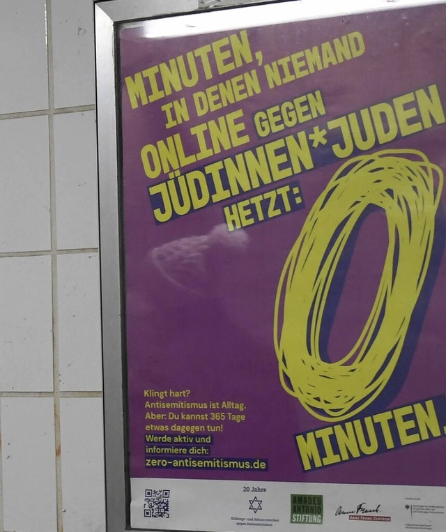 Kampagne in der Mnchner U-Bahn gegen ...seriser  Medien sind davon betroffen.  | Foto: IMAGO/Winfried Rothermel