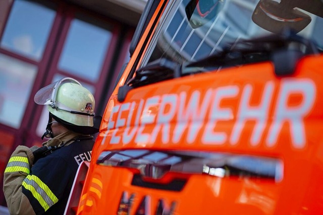 Die Lrracher Feuerwehren haben vergan...ng des Kreisverbands in Bad Bellingen.  | Foto: Marijan Murat (dpa)