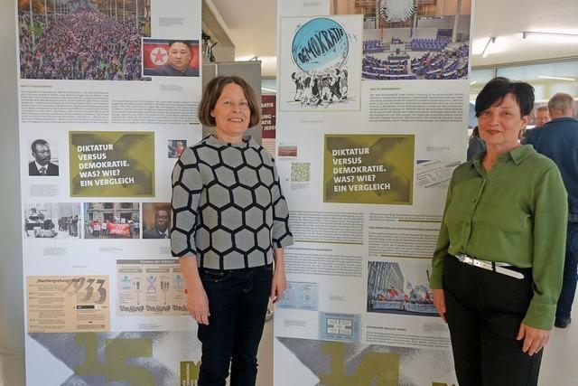 Rheinfelder Stadtbibliothek zeigt Ausstellung zur Demokratie