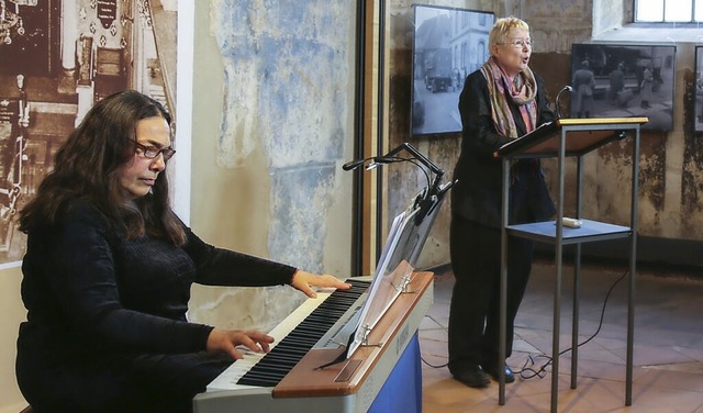 Anna Panagopoulos (links) und Dorothea Rieger    | Foto: Sandra Decoux