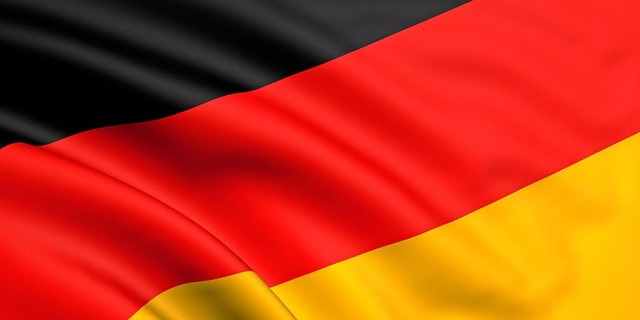 Die Farben der deutschen Flagge steht ...nicht deren Gegnern berlassen werden.  | Foto: fotolia.com/Huebi