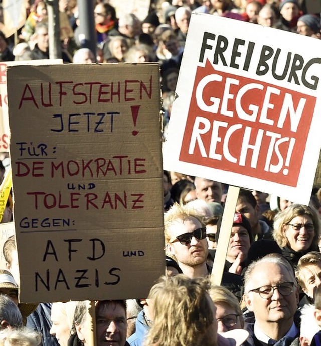 Demo gegen Rechtsextremismus  | Foto: Rita Eggstein