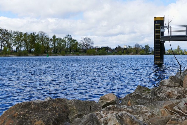 Im Rhein bei Breisach wurden die sterb...este des Mannes gefunden. (Symbolbild)  | Foto: Sophia Ungerland