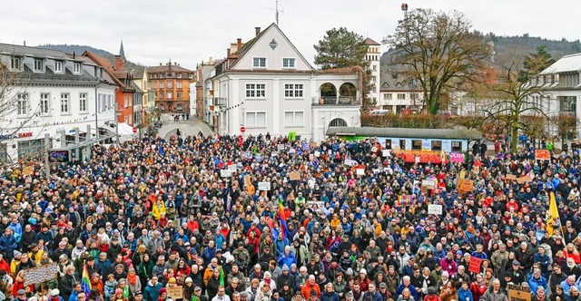 In Lahr versammelten sich am 3. Februa...h in Ettenheim eine Kundgebung statt.   | Foto: Endrik Baublies