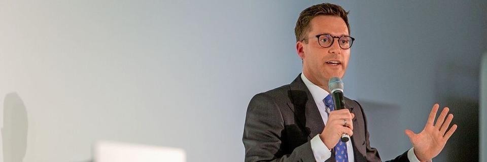 CDU-Landesvorsitzender Hagel pldiert beim Herrenknecht-Forum in Schwanau fr mehr Eigenverantwortung