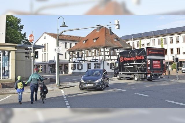 Kreuzung in Ortsmitte soll sicherer werden