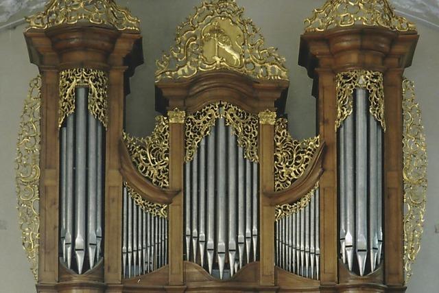 Drei junge Organistinnen bespielen die Orgel von St. Trudpert