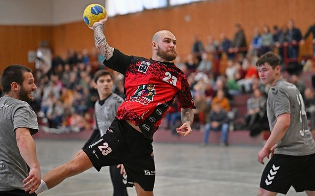 Zehn Tore von Dylan Werny reichen dem TuS Oberhausen im Derby nicht.  | Foto: Achim Keller