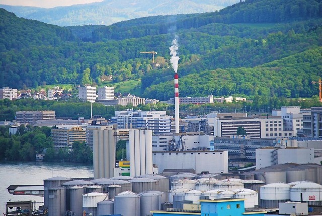 Das Industriegebiet Schweizerhalle bei Pratteln (Archivfoto).  | Foto: Ralf Staub