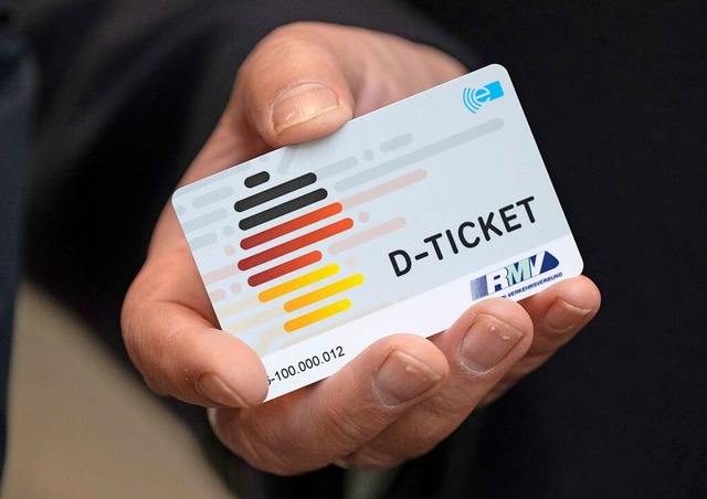 Zehn Millionen Menschen haben das Deut...d-Ticket in diesem Jahr schon genutzt.  | Foto: Boris Roessler (dpa)