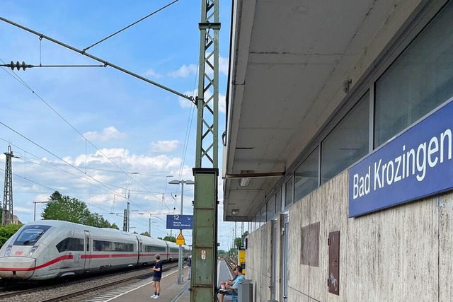 Am Bahnhof in Bad Krozingen soll der T...rannt sein. (Archivfoto: Frank Schoch)  | Foto: Frank Schoch