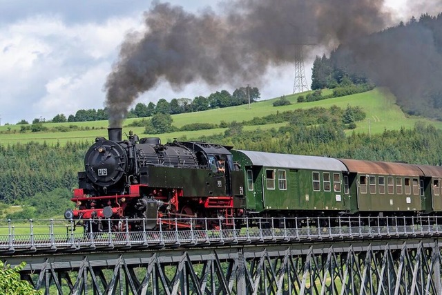 Die Sauschwnzlebahn mit ihren dampfen...dsten Museumseisenbahnen Deutschlands.  | Foto: Patrick Seeger (dpa)