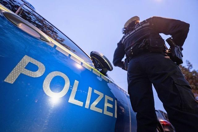 Demonstrierende in Stuttgart greifen Einsatzkrfte der Polizei an